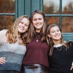 Meet your Posher, Alexa